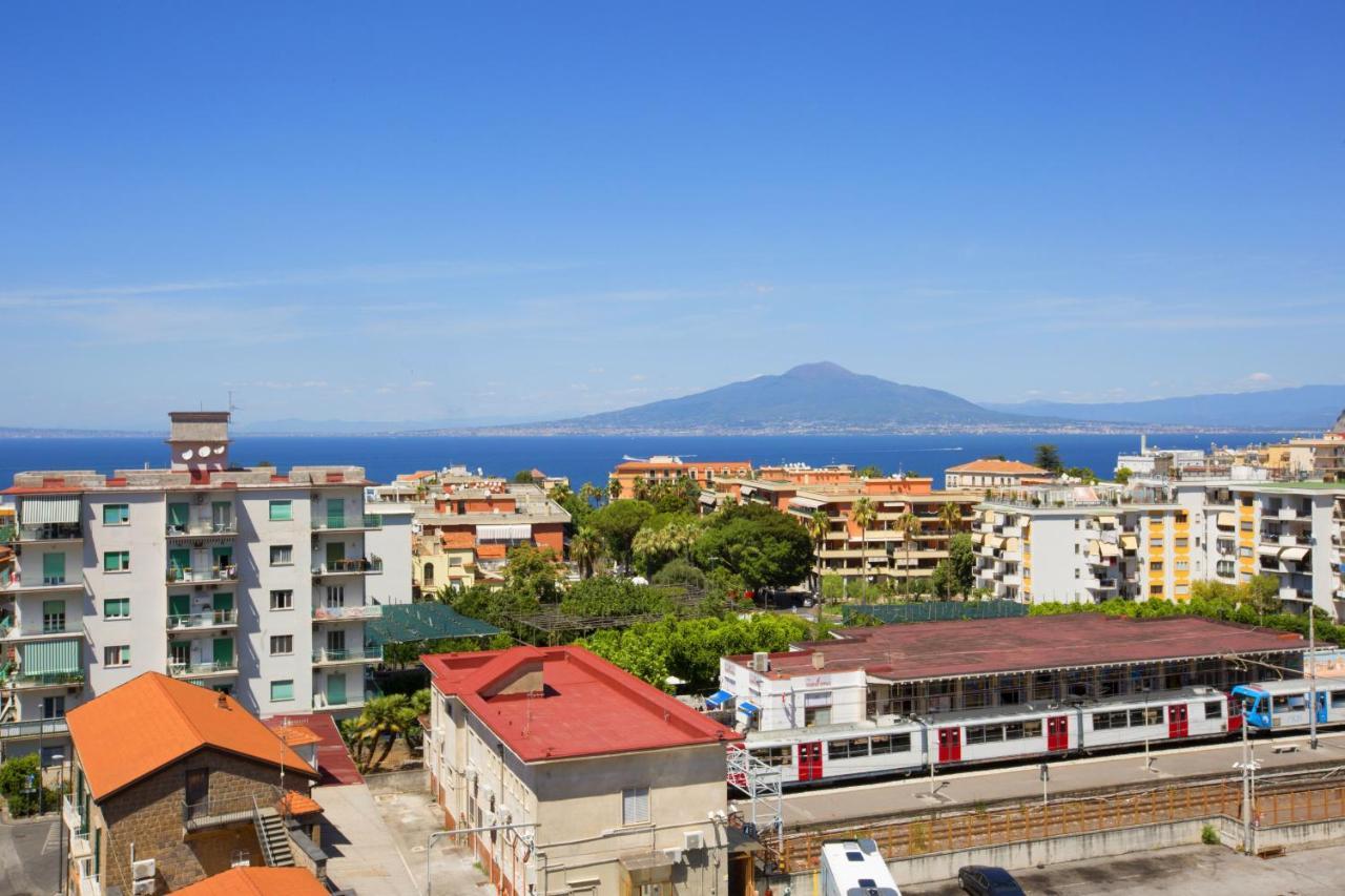 Amore Rentals - Appartamento Cielomare Соренто Екстериор снимка